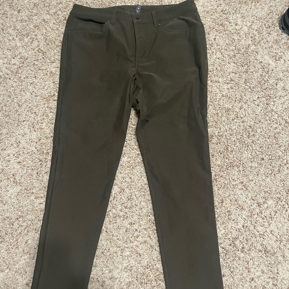 NWOT Lululemon Mens Commission Pants *Utilitech*